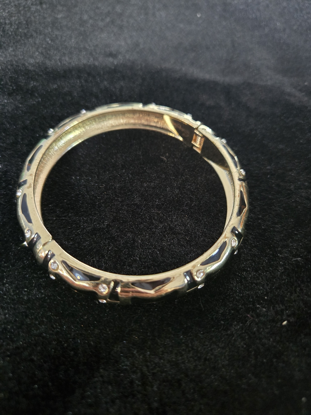Sequin Gold Tone Hinged Bangle with Black Inlay